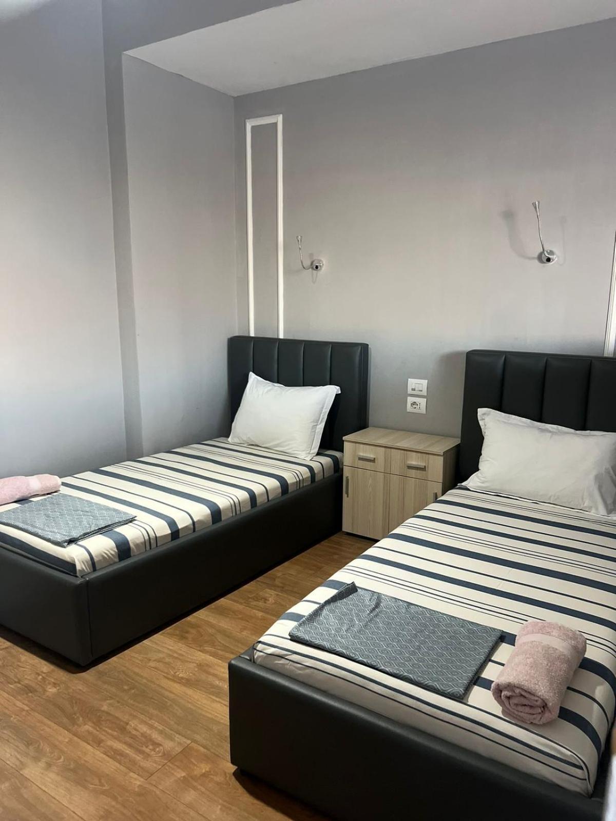 City Centre Rooms 4R Shkoder Ngoại thất bức ảnh